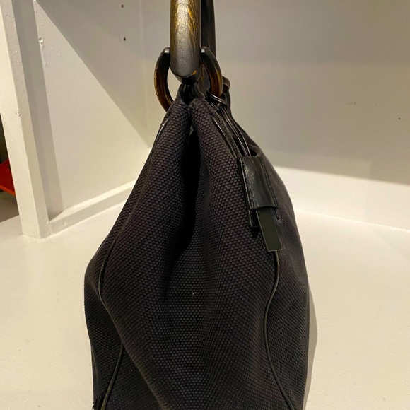 Gucci vintage canvas hobo bag w/ wooden handle. Great condition - Picture 5 of 15